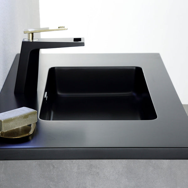 TONA Edi Floating Vanity with Black Quartz Single Sink Countertop (24"-60") TONA Bathroom Furniture